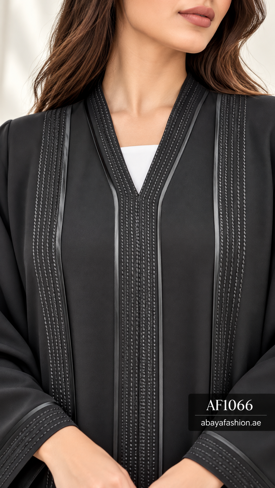 Vertical Line Detail Open Abaya - AF1066 - Black - View 4