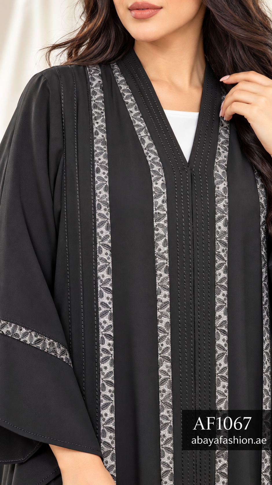 Silver Geometric Stripe Open Abaya - AF1067 - Black - View 4